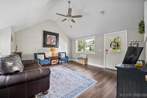 706 South Batavia Avenue Geneva IL 60134