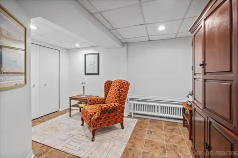 706 South Batavia Avenue Geneva IL 60134