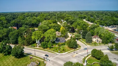 706 South Batavia Avenue Geneva IL 60134