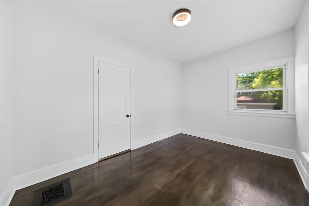 5943 West Huron Street Chicago IL 60644