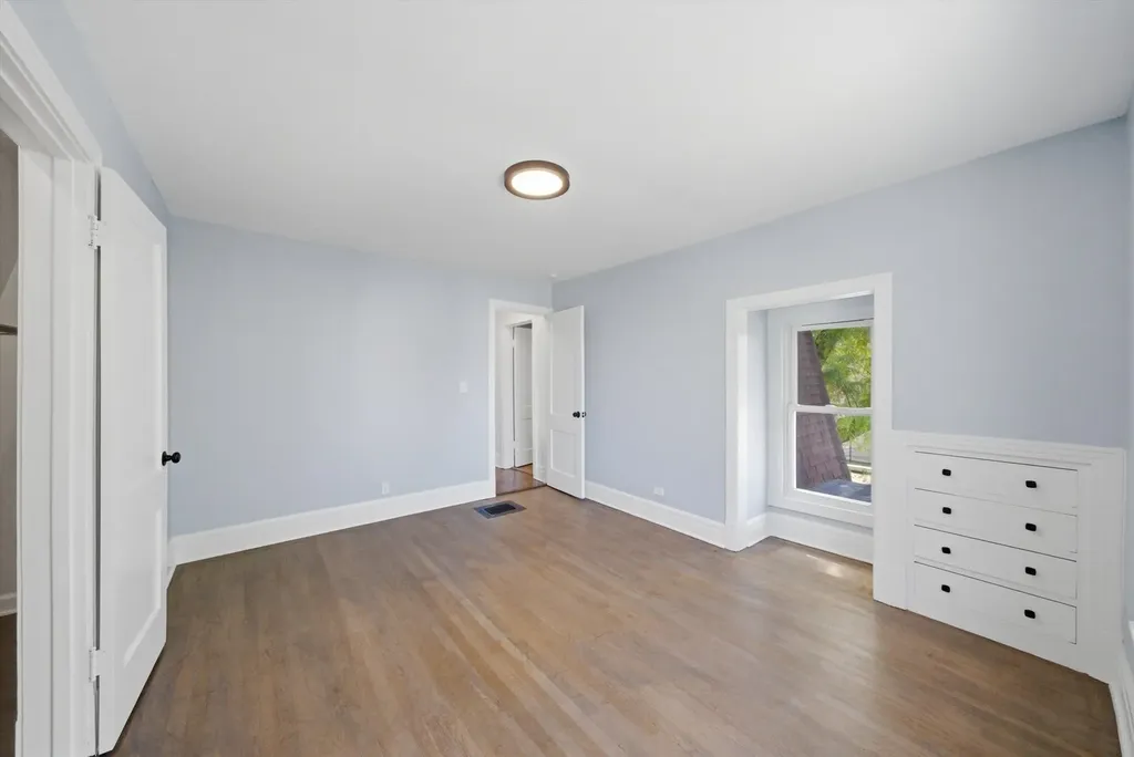 5943 West Huron Street Chicago IL 60644
