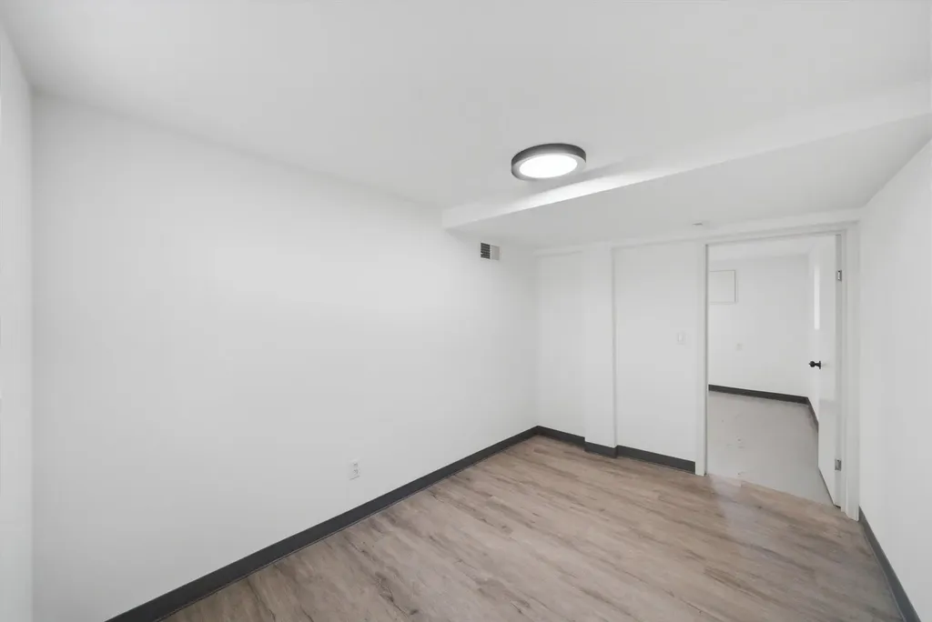 5943 West Huron Street Chicago IL 60644