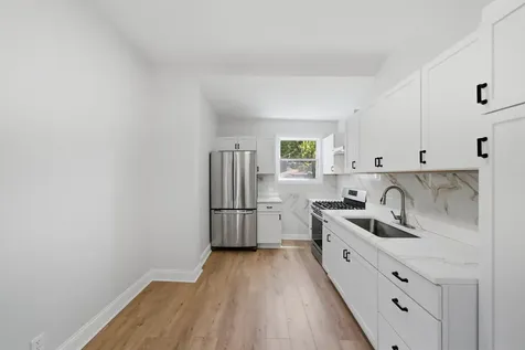 5943 West Huron Street Chicago IL 60644