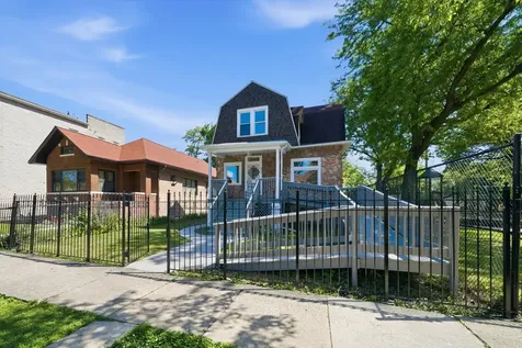 5943 West Huron Street Chicago IL 60644
