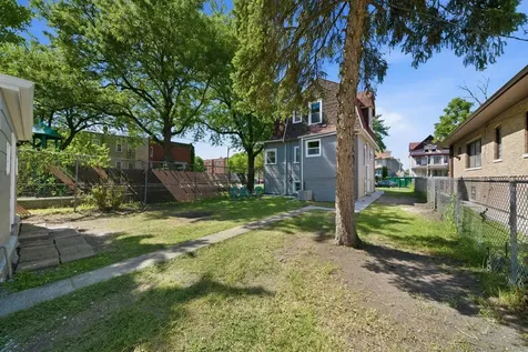 5943 West Huron Street Chicago IL 60644