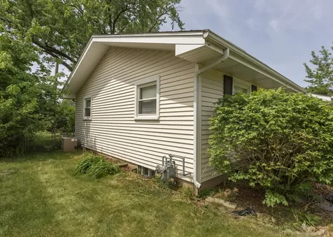 382 Keith Avenue Crystal Lake IL 60014