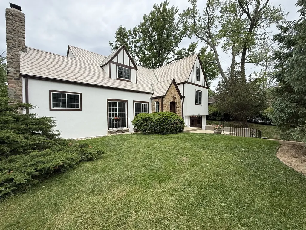 423 Winsor Drive Antioch IL 60002