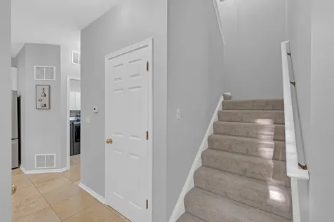 517 Heritage Court St. Charles IL 60175