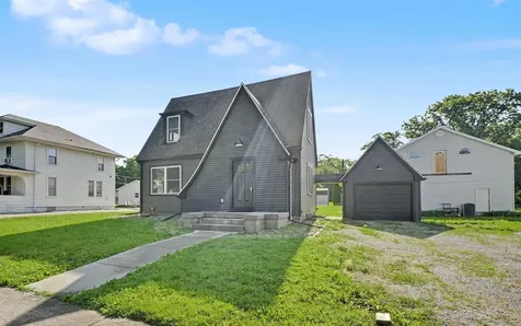 310 North Melvin Street Gibson City IL 60936