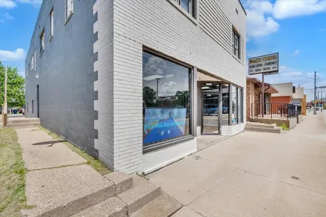 3313 Avenue Of The Cities Moline IL 51265