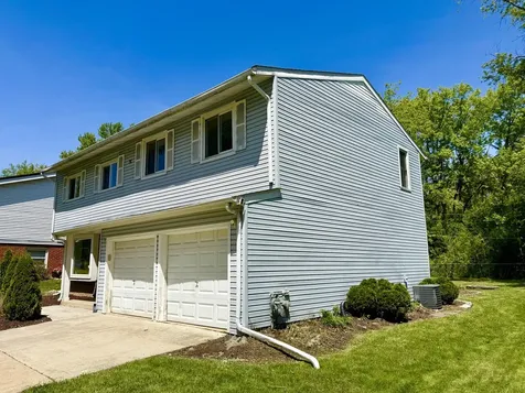 534 Circle Drive University Park IL 60484