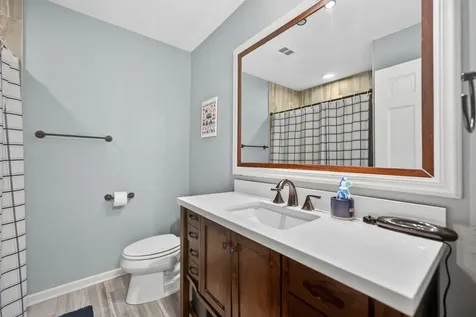 5472 Blackthorn Drive Rockford IL 61107