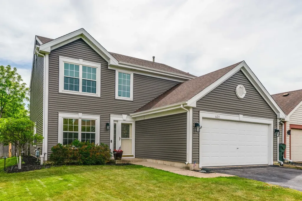 421 Rosewood Crossing Lindenhurst IL 60046