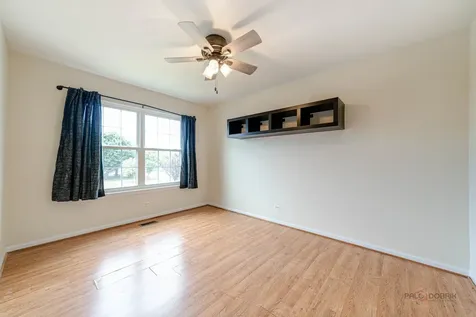 421 Rosewood Crossing Lindenhurst IL 60046