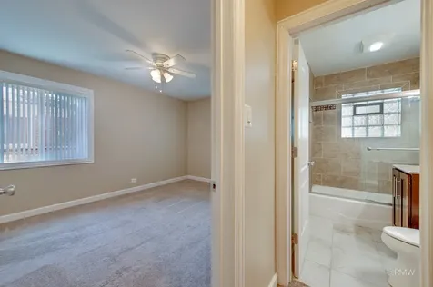 32 North Main Street Glen Ellyn IL 60137