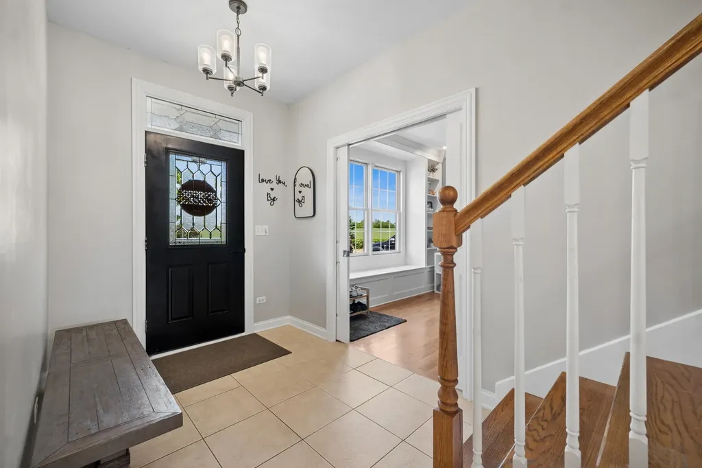 5235 Greenshire Circle Lake In The Hills IL 60156
