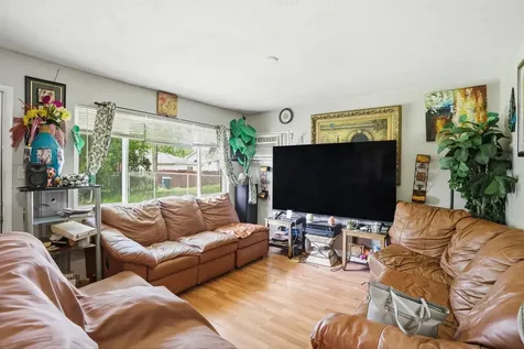 808 Mackinaw Avenue Calumet City IL 60409