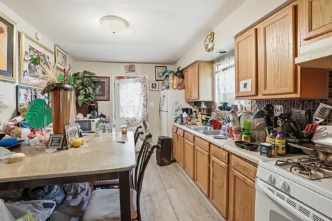 808 Mackinaw Avenue Calumet City IL 60409