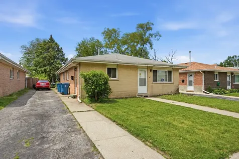 808 Mackinaw Avenue Calumet City IL 60409