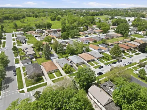 808 Mackinaw Avenue Calumet City IL 60409