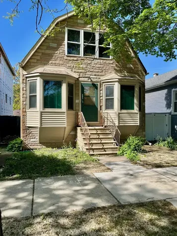 5018 West Winnemac Avenue Chicago IL 60630