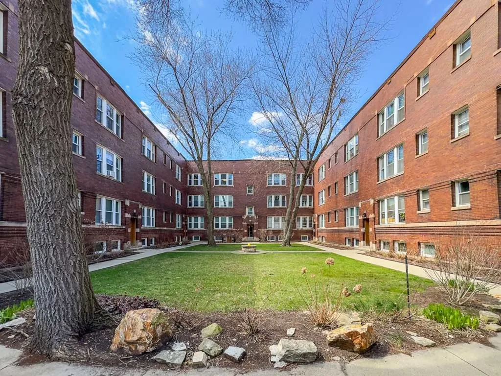 4714 North Racine Avenue Chicago IL 60640