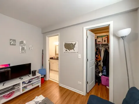 4714 North Racine Avenue Chicago IL 60640