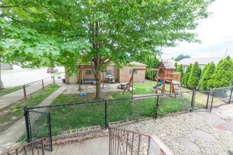 11258 South Albany Avenue Chicago IL 60655