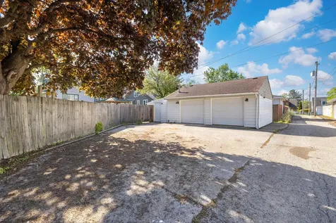18318 Ada Street Lansing IL 60438
