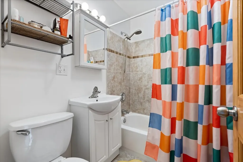 2735 North Ridgeway Avenue Chicago IL 60647