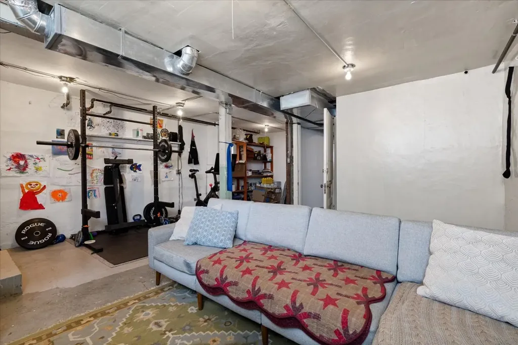 2735 North Ridgeway Avenue Chicago IL 60647