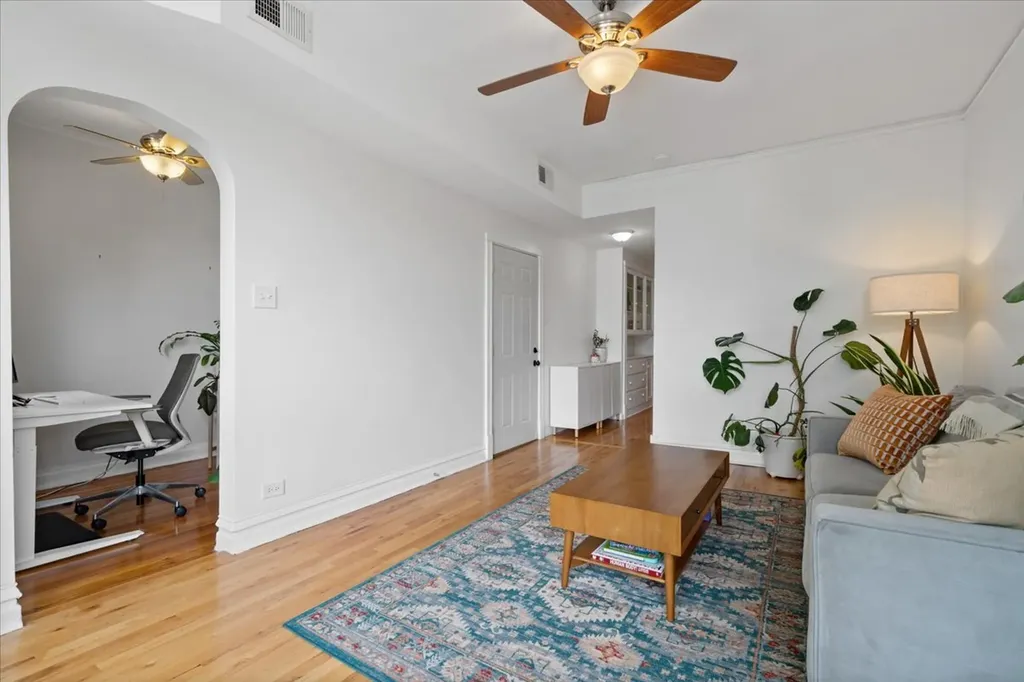 2735 North Ridgeway Avenue Chicago IL 60647