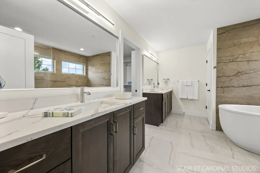 835 Avon Court Glen Ellyn IL 60137