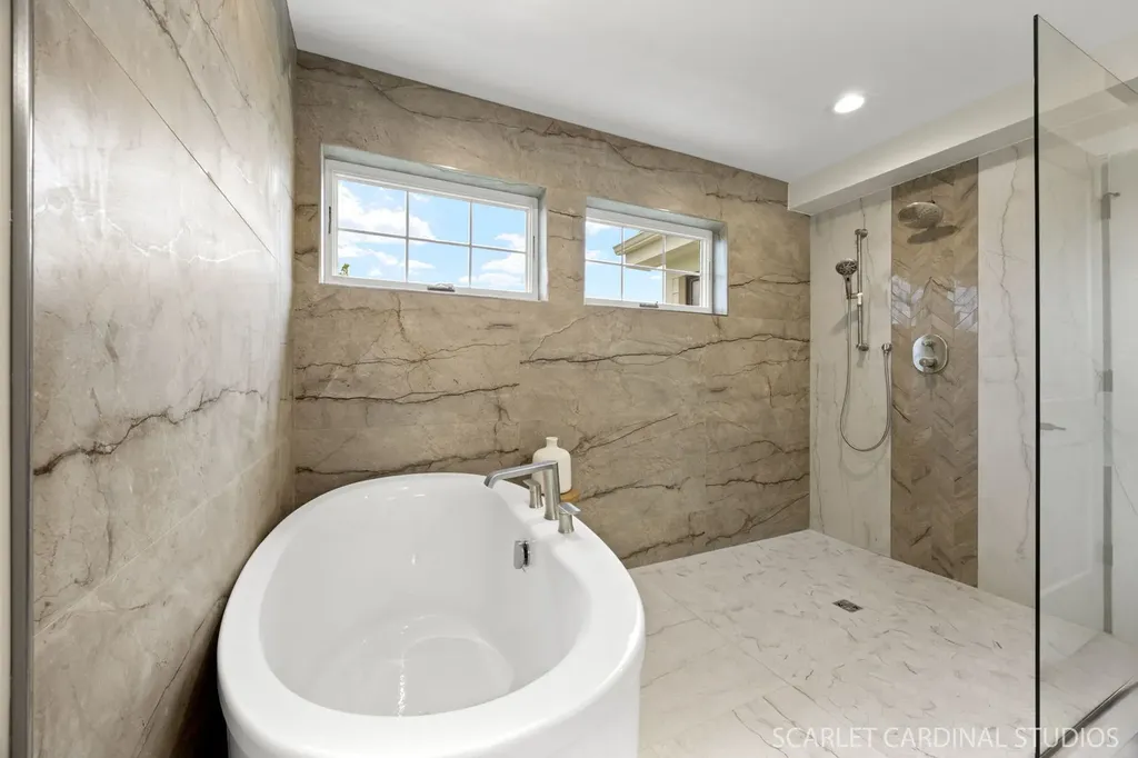 835 Avon Court Glen Ellyn IL 60137