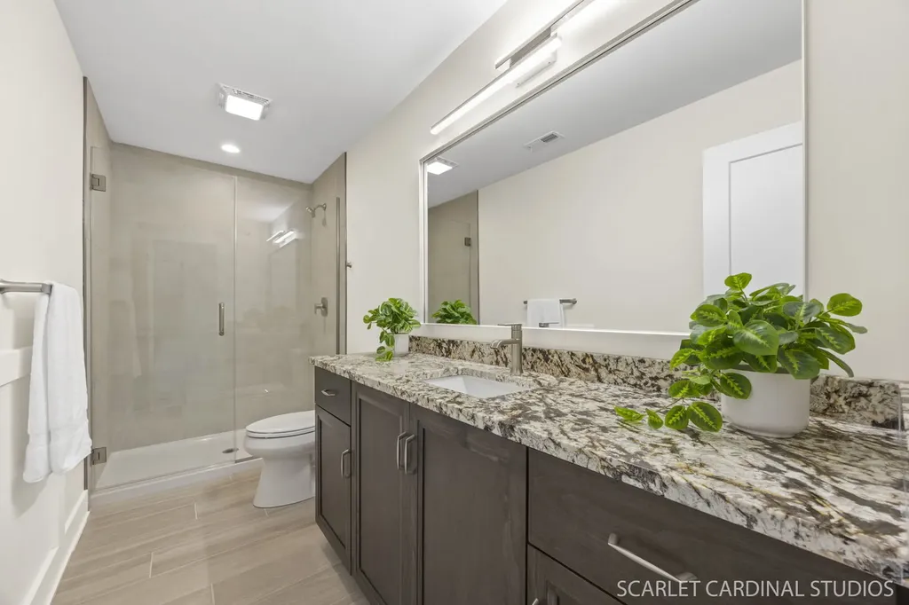 835 Avon Court Glen Ellyn IL 60137