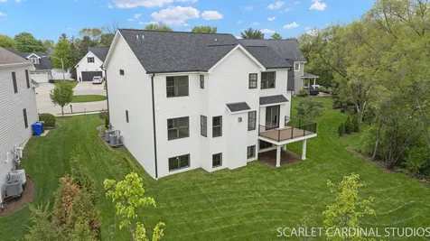 835 Avon Court Glen Ellyn IL 60137