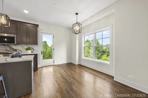 835 Avon Court Glen Ellyn IL 60137
