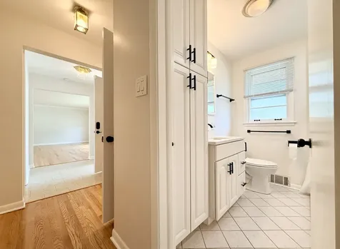 7303 North Kedvale Avenue Lincolnwood IL 60712