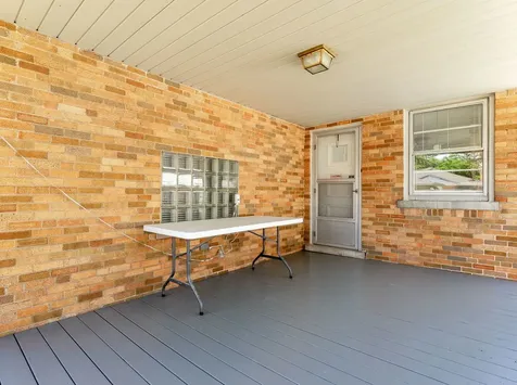 7303 North Kedvale Avenue Lincolnwood IL 60712