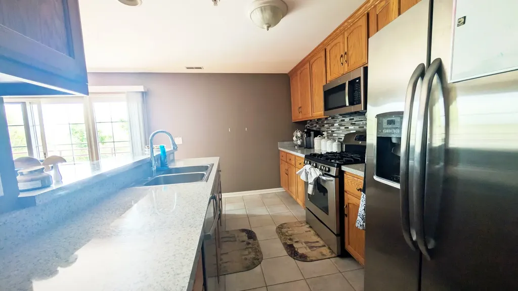 706 63RD Street Westmont IL 60559