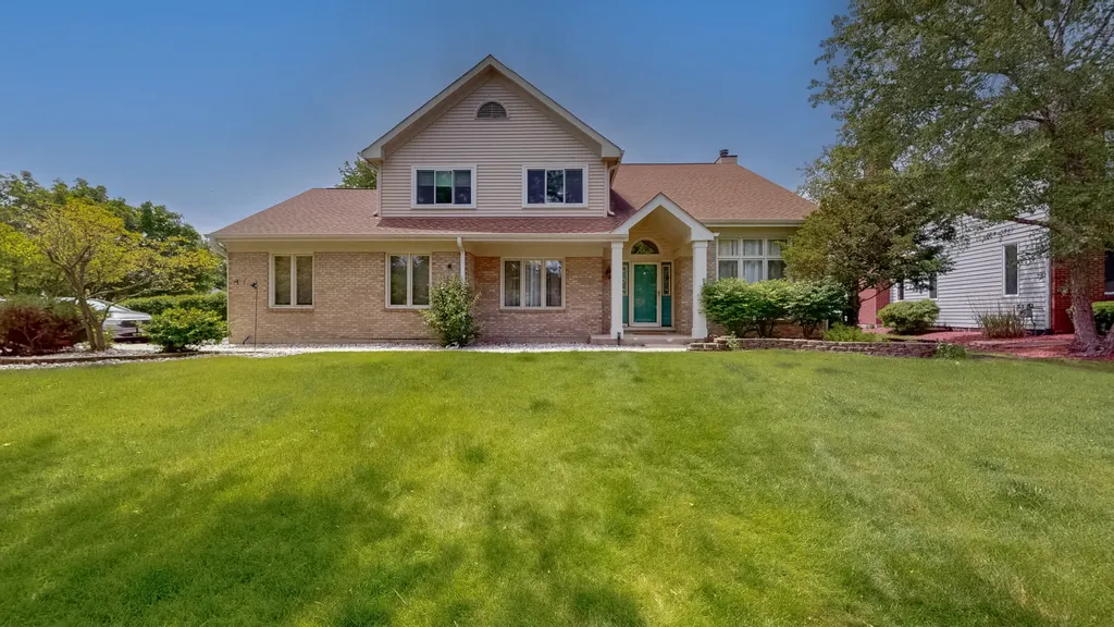 3527 Hobbes Drive Naperville IL 60564