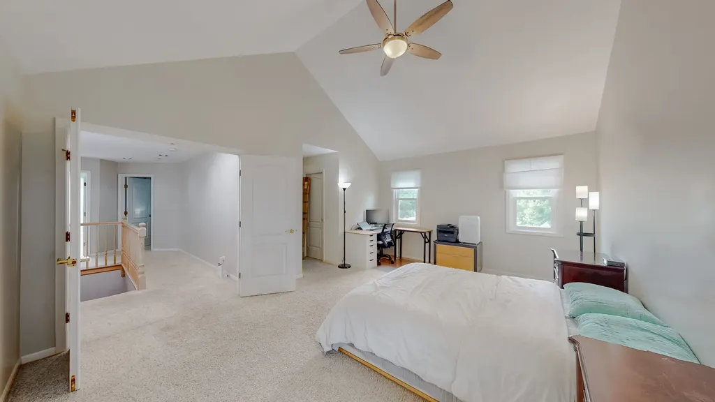 3527 Hobbes Drive Naperville IL 60564