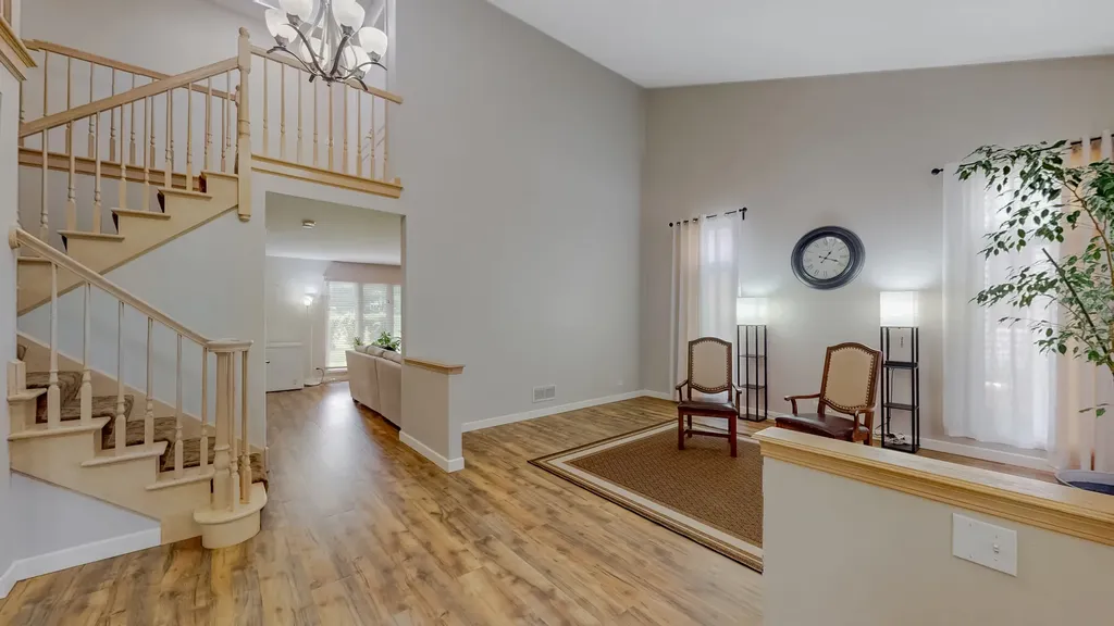 3527 Hobbes Drive Naperville IL 60564