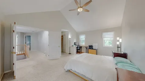 3527 Hobbes Drive Naperville IL 60564