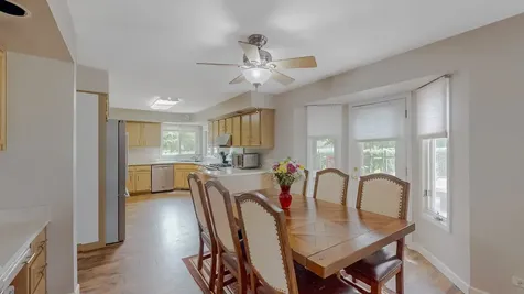 3527 Hobbes Drive Naperville IL 60564