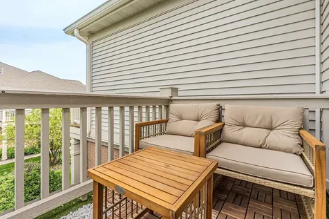 8225 Concord Lane Justice IL 60458
