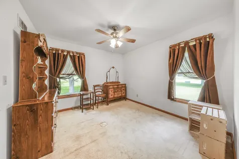 109 Selma Street Utica IL 61373