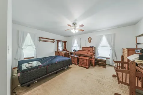 109 Selma Street Utica IL 61373