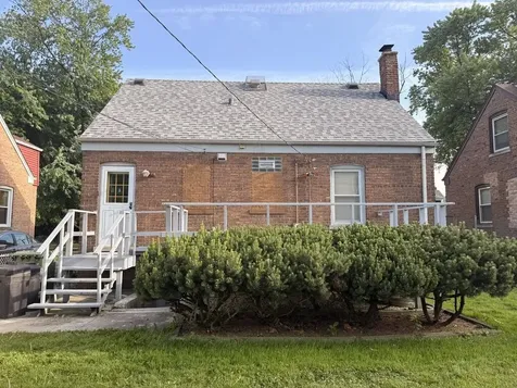 256 East 143rd Street Dolton IL 60419