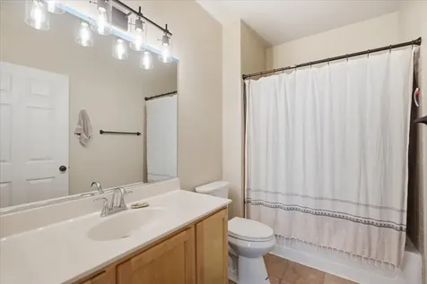 3097 Falling Waters Lane Lindenhurst IL 60046